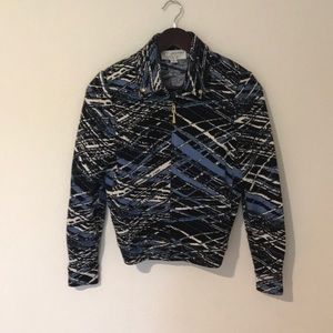 Like new St. John sweater. Size 2!